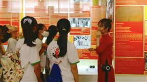 Công ty cổ phần đào tạo VietFuture tổ chức tham quan, trải nghiệm thực tế tại Bảo tàng Hồ Chí Minh