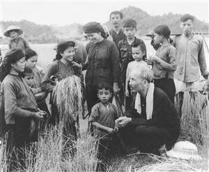 Kỷ niệm 70 năm tác phẩm “Dân vận” của Chủ tịch Hồ Chí Minh (15/10/1949 - 15/10/2019):  Học và làm theo phương pháp dân vận Hồ Chí Minh