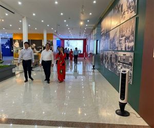Ứng dụng công nghệ thông tin tại nhà trưng bày Chủ tịch Hồ Chí Minh với Cách mạng Việt Nam trong khuôn viên Khu Di tích Nguyễn Sinh Sắc