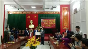 Đồng chí Nguyễn Xuân Sơn - chủ tịch HĐND tỉnh Nghệ An chúc Tết tại Khu di tích Kim Liên