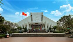 Lời chào của Giám đốc Bảo tàng Hồ Chí Minh