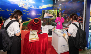 Khu di tích Kim Liên tham gia Hội chợ du lịch quốc tế thành phố Hồ Chí Minh lần thứ 17 năm 2013