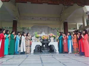 Hội Liên hiệp Phụ nữ tỉnh Nghệ An dâng hương tưởng niệm Bà Hoàng Thị Loan