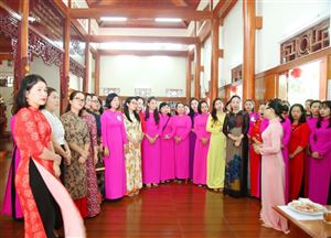 Nữ công Khu di tích Kim Liên tổ chức các hoạt động tưởng niệm, tri ân nhân Ngày Phụ nữ Việt Nam