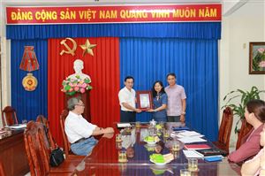 Đoàn công tác của Bảo tàng Hồ Chí Minh thăm và chào xã giao Ban Tuyên giáo Tỉnh uỷ Khánh Hoà