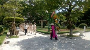 Đoàn đại biểu công an tỉnh Nghệ An dâng hương tưởng niệm Chủ tịch Hồ Chí Minh