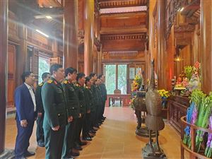 Đoàn công tác thanh tra Bộ Quốc phòng về thăm Khu di tích Kim Liên