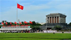 Tiếp tục tổ chức lễ viếng Chủ tịch Hồ Chí Minh, tưởng niệm các Anh hùng liệt sĩ từ ngày 15-8