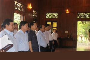 Thủ tướng Chính phủ Nguyễn Xuân Phúc thăm Khu Di tích Kim Liên