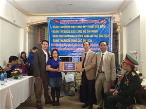 Đoàn cơ sở Bảo tàng Hồ Chí Minh tham gia chương trình từ thiện tại Trung tâm Hướng nghiệp dạy nghề, Hỗ trợ trẻ thiệt thòi năm 2019