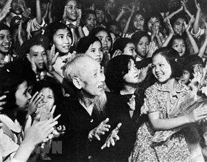 Chủ tịch Hồ Chí Minh: Càng giản dị, càng vĩ đại