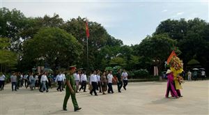 Phó Chủ tịch nước Cộng hoà Dân chủ Nhân dân Lào thăm Khu di tích Kim Liên