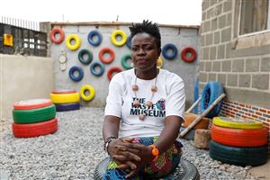 ‘Bảo tàng rác thải’ của Nigeria trưng bày nghệ thuật, nhằm nâng cao nhận thức về rác thải cho người dân