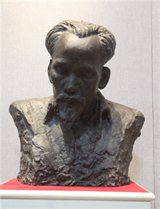 Bức tượng chân dung Chủ tịch Hồ Chí Minh đầu tiên của Việt Nam được công nhận bảo vật quốc gia