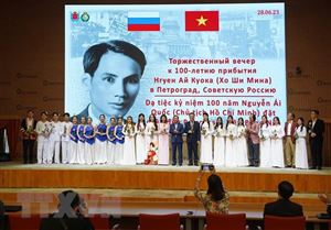Ấn tượng đêm nhạc kỷ niệm 100 năm Chủ tịch Hồ Chí Minh đặt chân đến Liên Xô