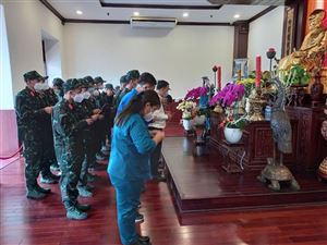 Cán bộ, chiến sĩ Sư đoàn 5 Quân khu 7 tham quan Bảo tàng Hồ Chí Minh – chi nhánh Thành phố Hồ Chí Minh